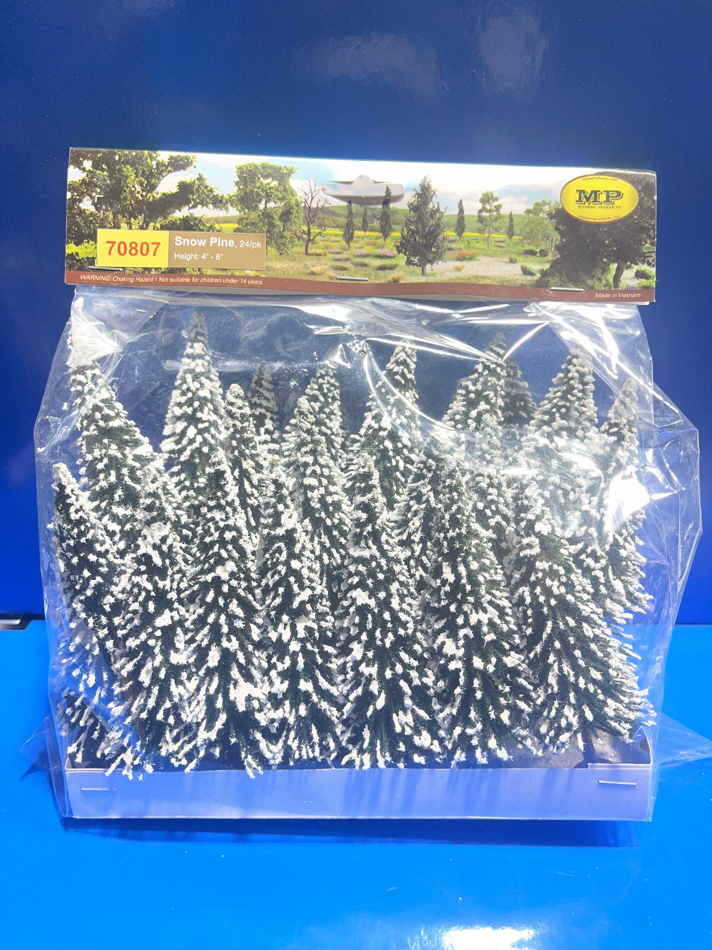 MP Scenery - Snow Pine HO 24/pk
