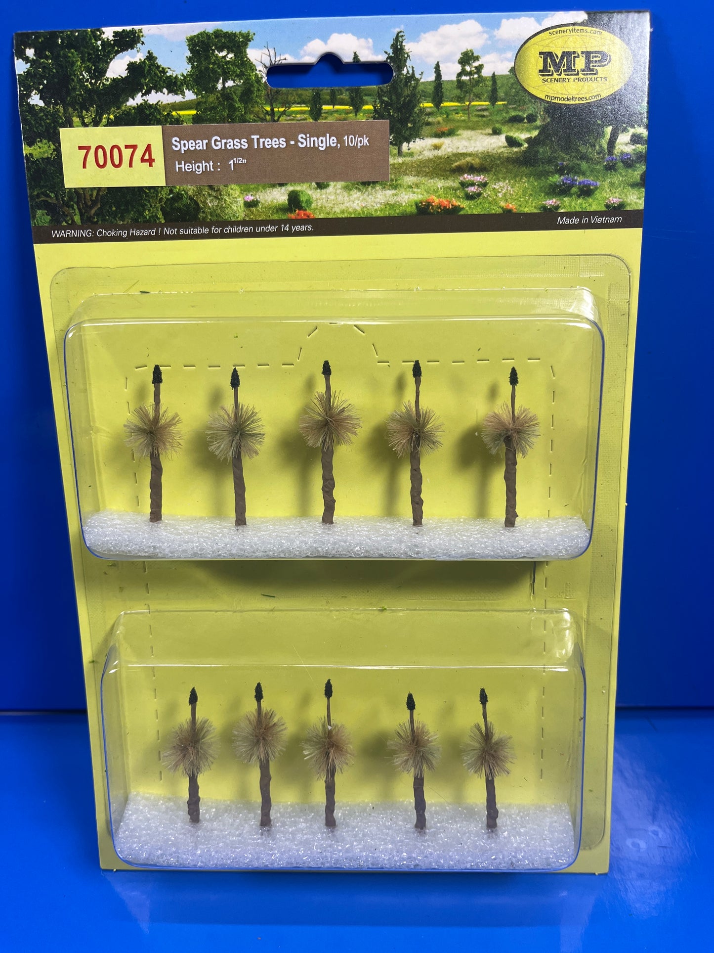 Spear Grass Trees - Single 10/pk