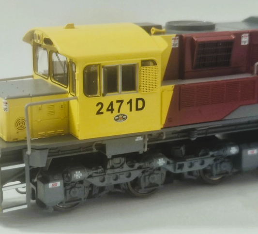 Wuiske Models Queensland Rail #2471D Driver Only Corporate (Broncos) Livery Locomotive HOn3½ 12mm Brand New