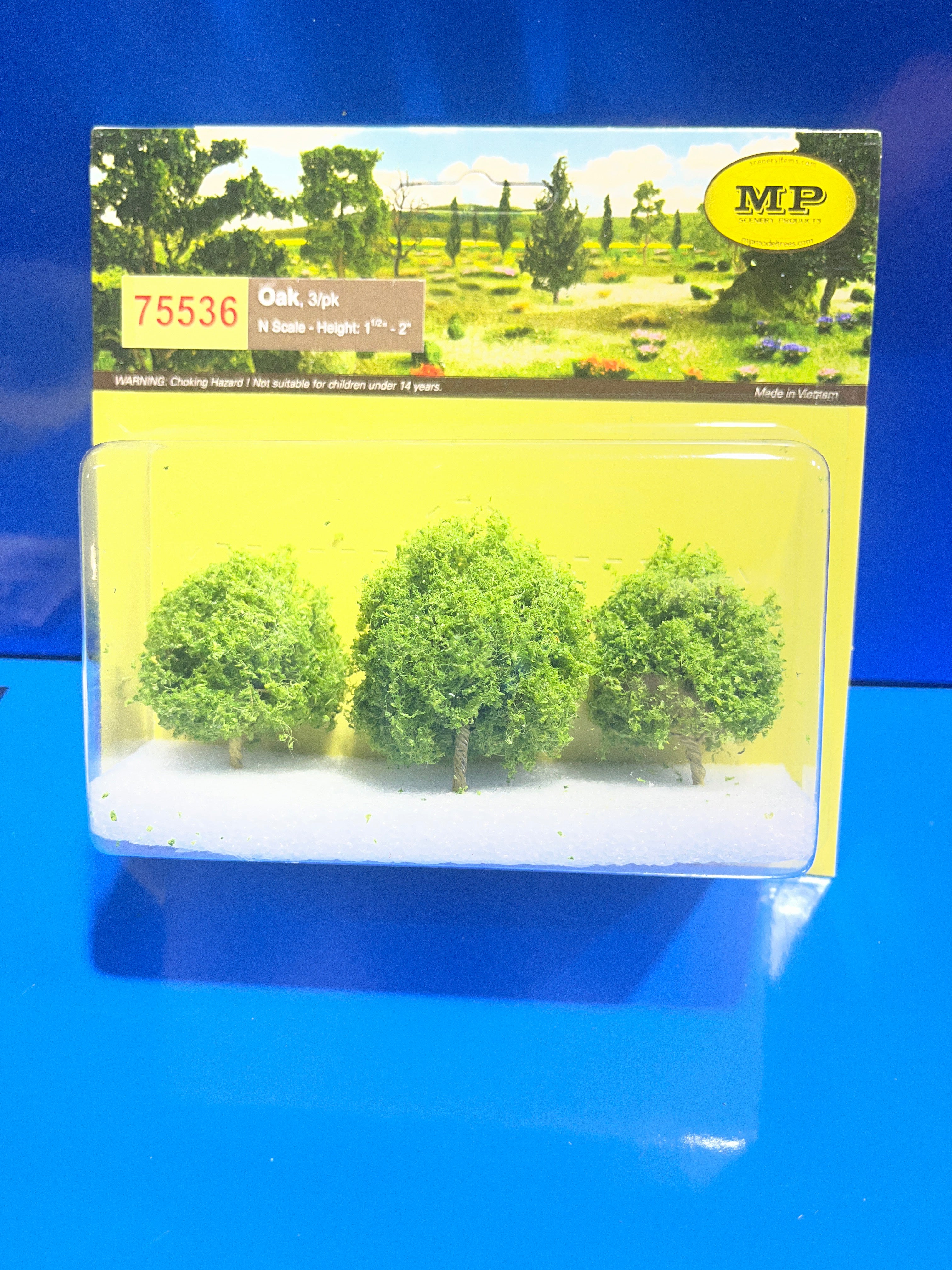 MP Scenery - Oak - N Scale 3/pk – Model Box