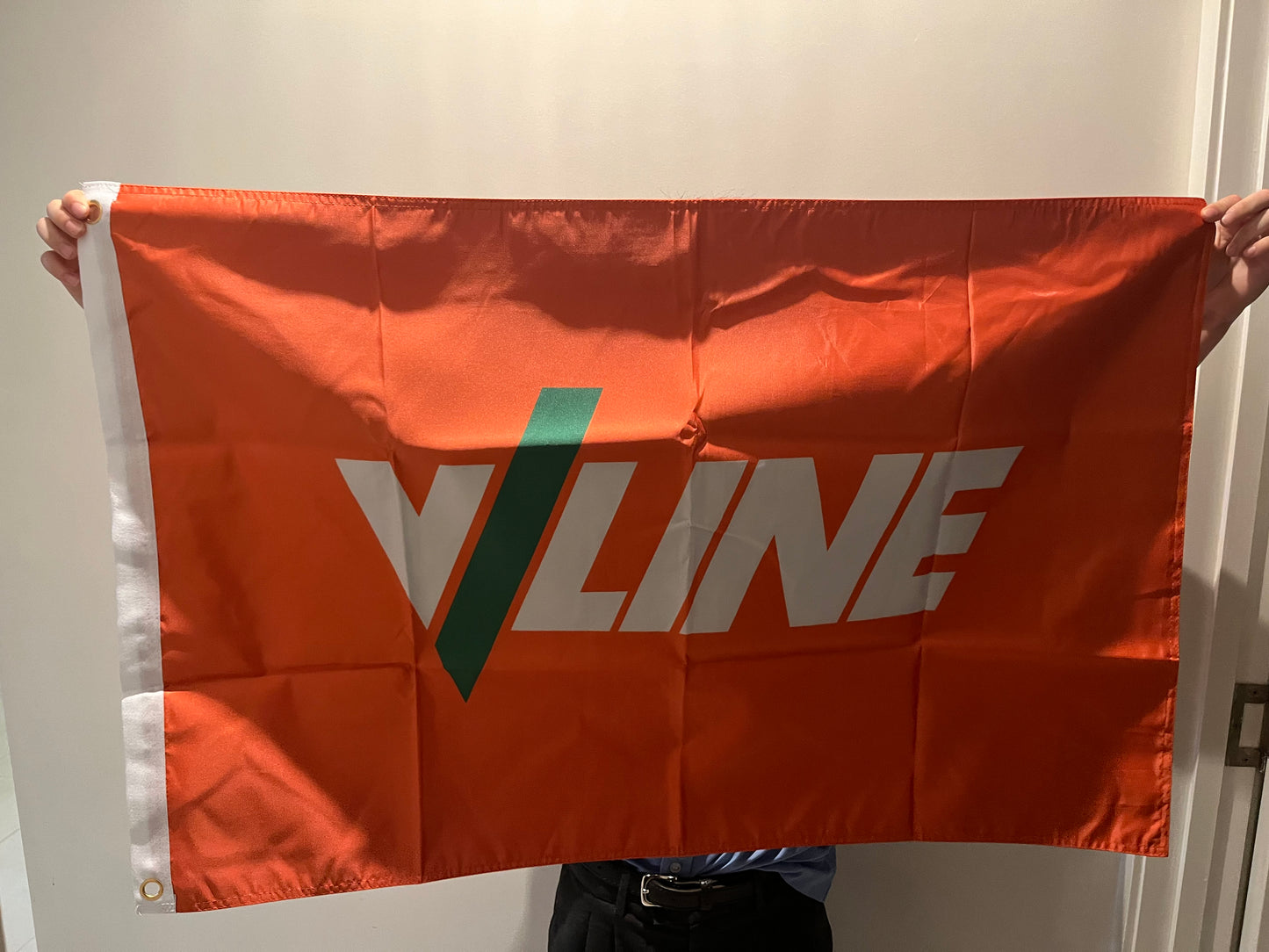 V-Line Flag- 90x60cm