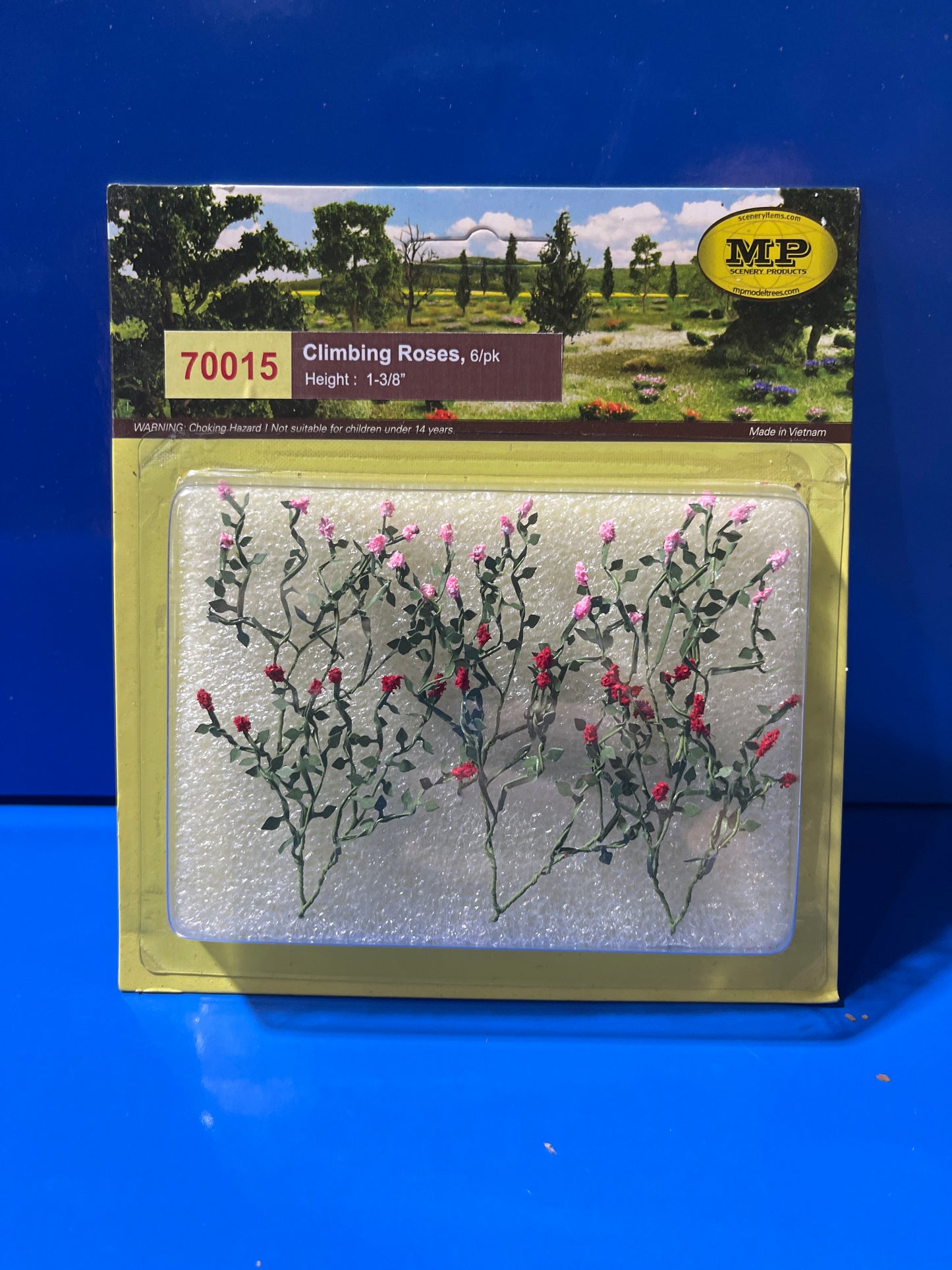 MP Scenery - Climbing Roses HO 6/pk