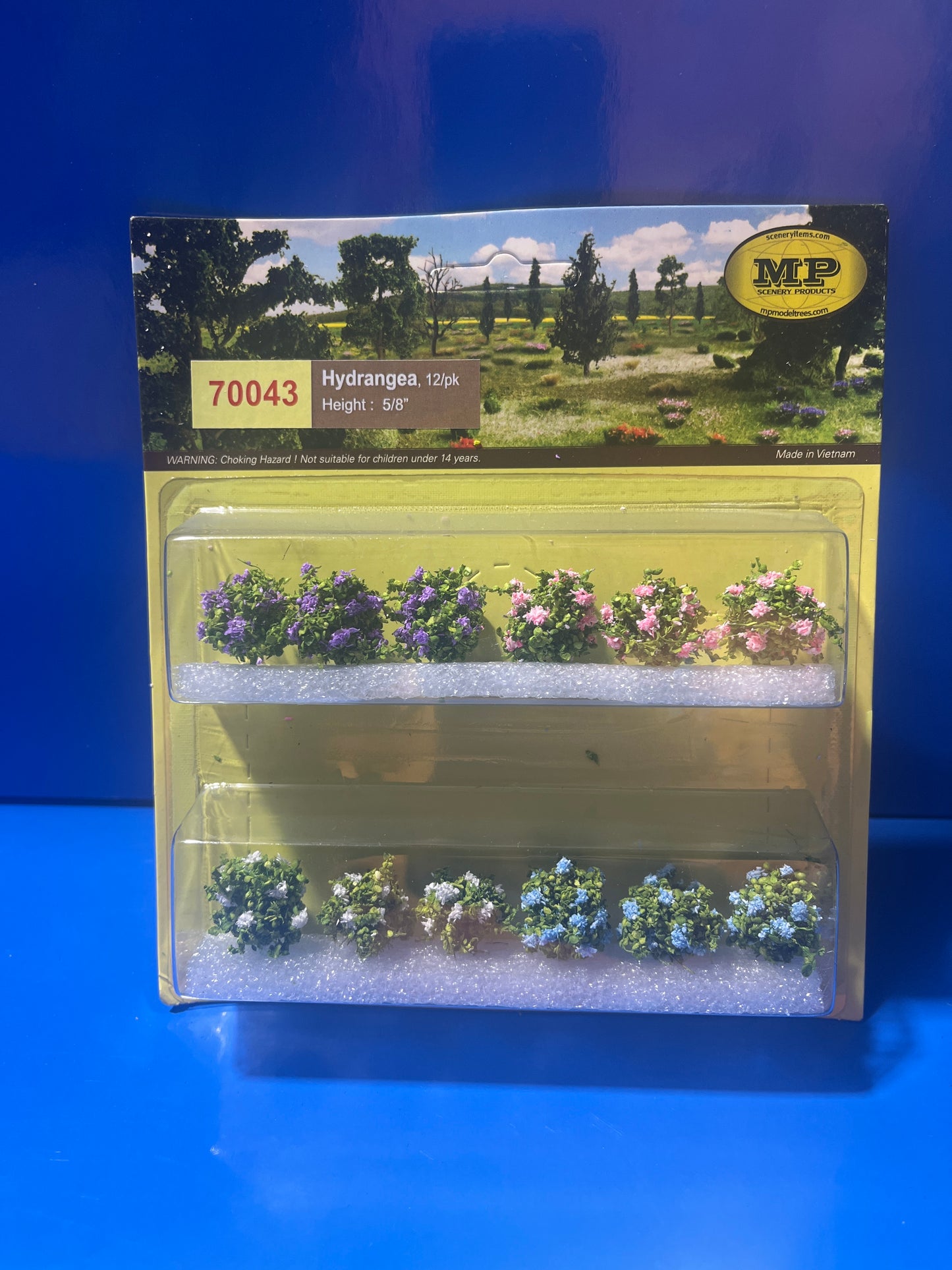 MP Scenery - Hydrangea (Blue-White-Pink-Purple) HO 12/pk
